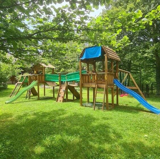 ホテル Fenomen Plitvice Resort