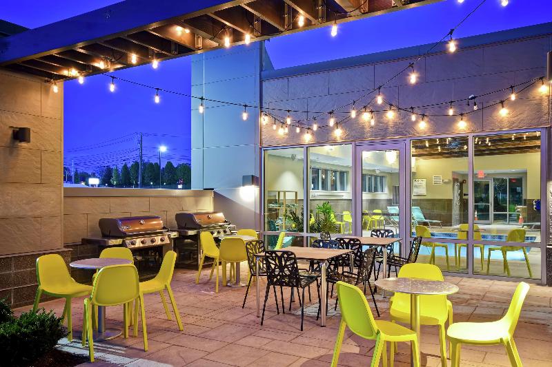 هتل Home2 Suites By Hilton Walpole Foxboro