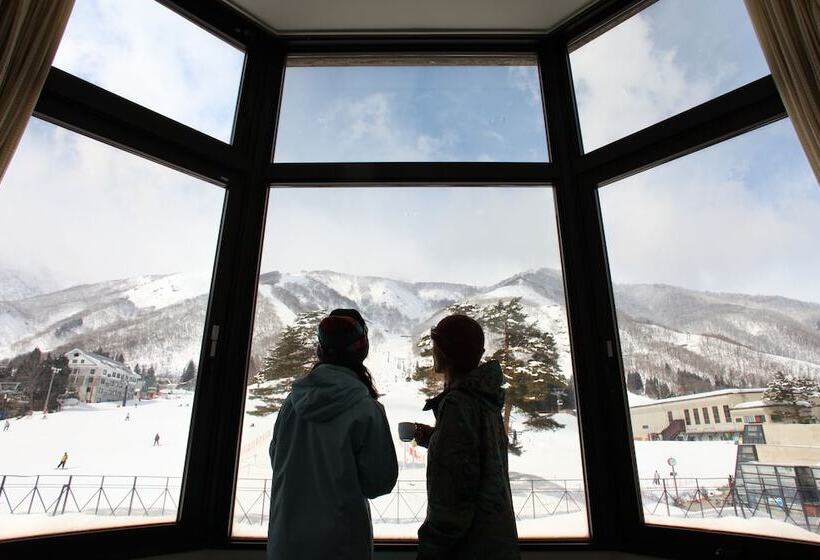 בית מלון כפרי Hoshino Resorts Kai Alps