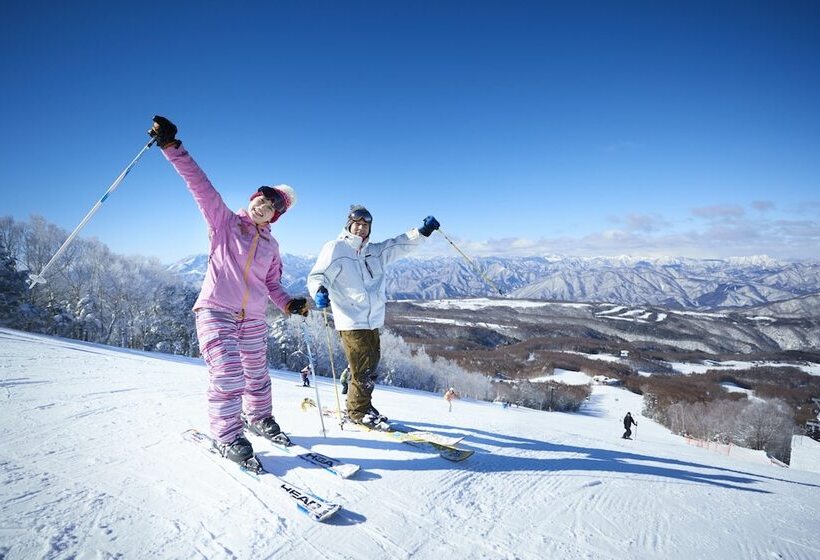 בית מלון כפרי Hoshino Resorts Kai Kawaji