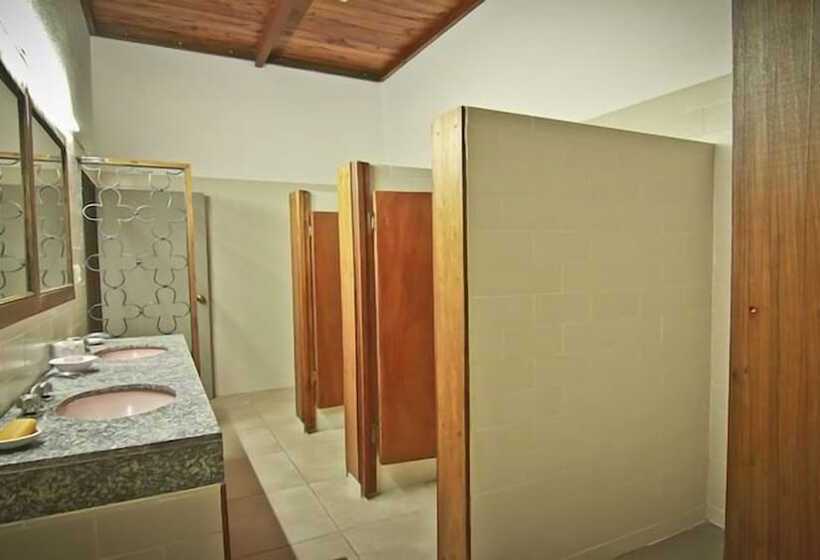 هتل Hostel Punta Ballena Bar