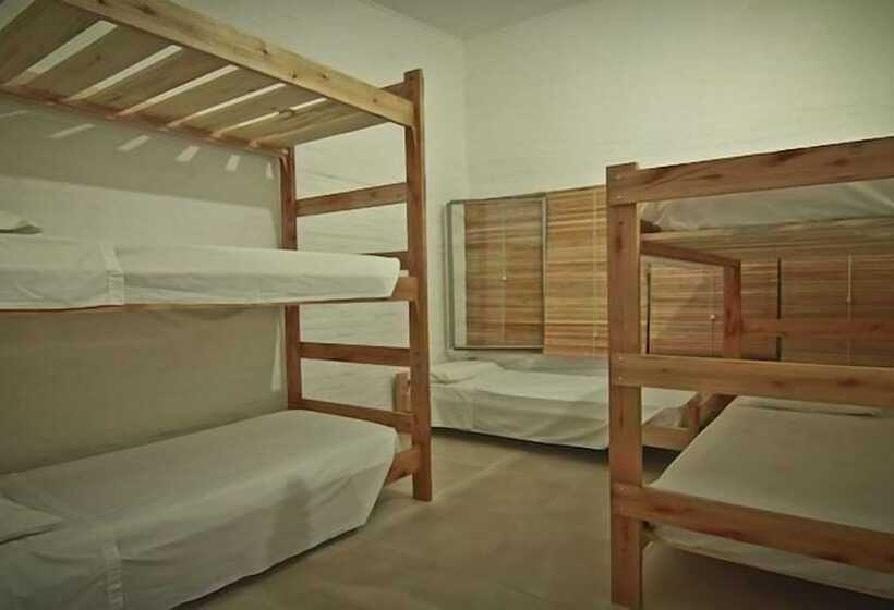 هتل Hostel Punta Ballena Bar