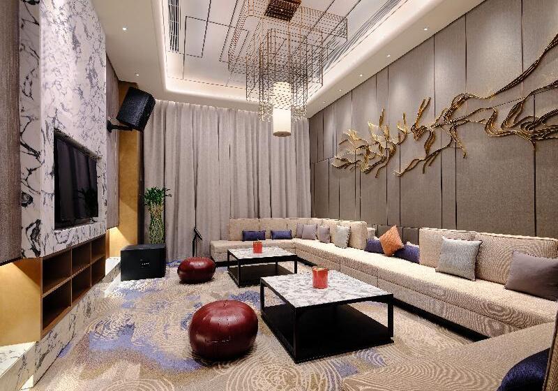 Hotel Hualuxe Wuhu, An Ihg