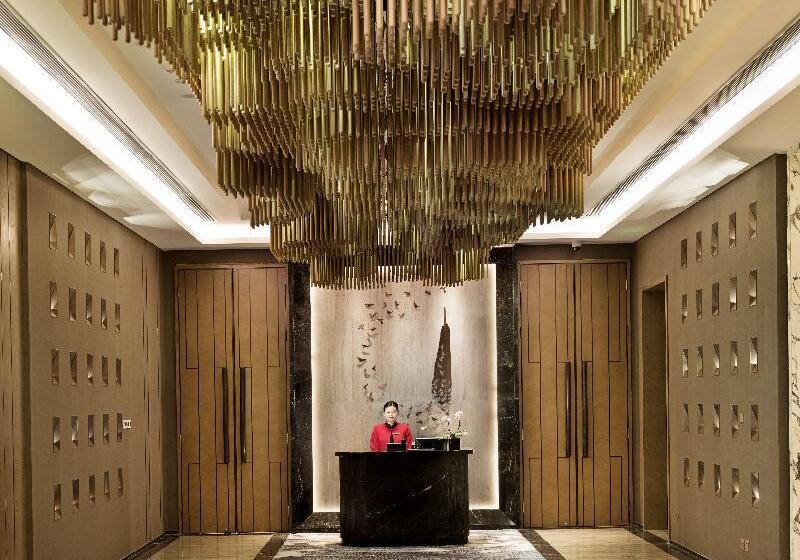 Hotel Hualuxe Wuhu, An Ihg