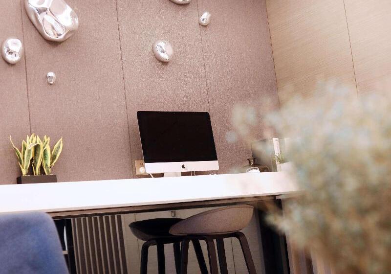 בית מלון כפרי Ibis Styles Gy Bosideng Plz