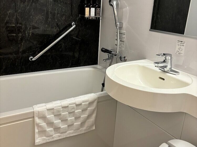 Отель Kakogawa Plaza