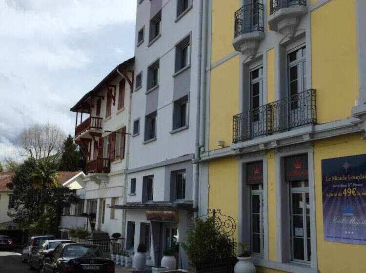 בית מלון כפרי Le Petit Majestic