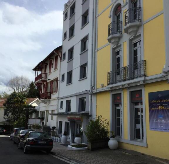 בית מלון כפרי Le Petit Majestic