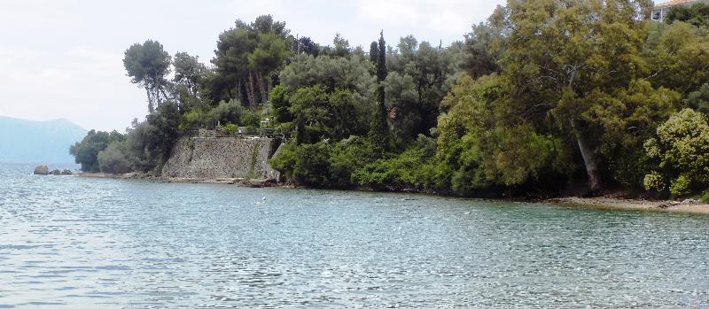 Отель Lefkada Beachfront Apartment