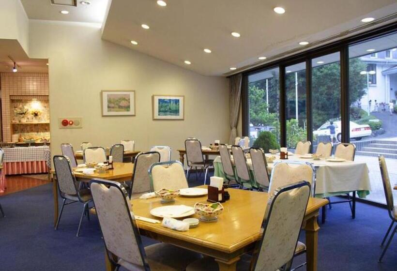 酒店 Lenessa Akazawa