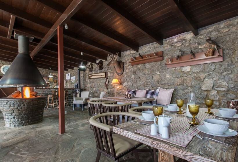 בית מלון כפרי Lotos Mountain Resort