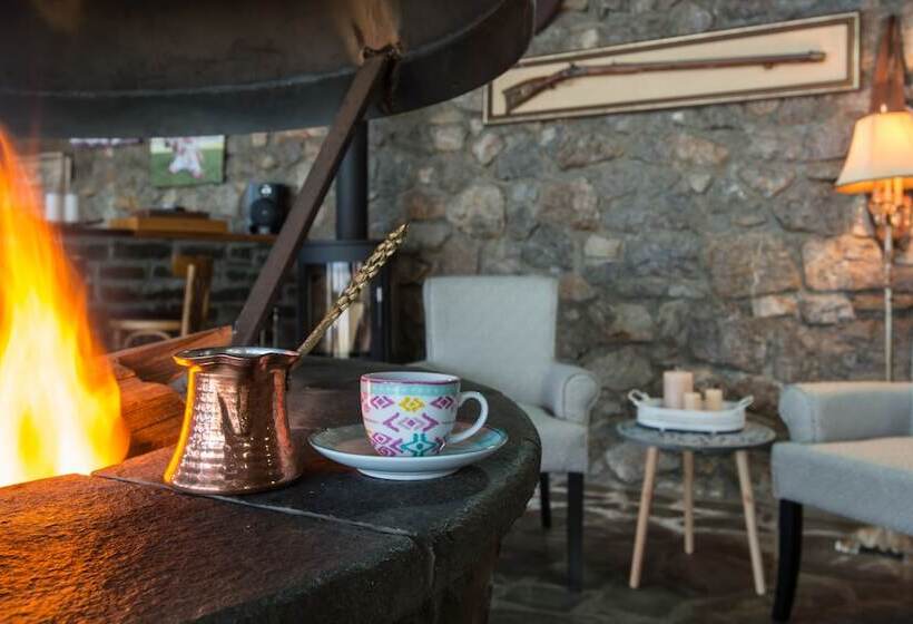 בית מלון כפרי Lotos Mountain Resort