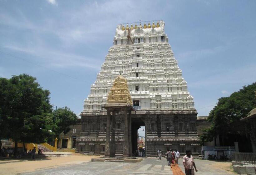 Отель Mercure Chennai Sriperumbudur