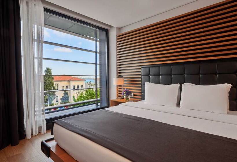 Metropolitan Hotels Bosphorus   Special Category