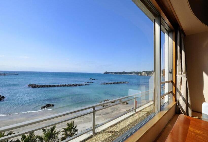 Mikazuki Sea Park Hotel Katsuura