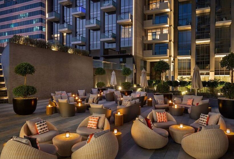 ホテル Millennium Atria Business Bay