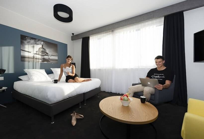 בית מלון כפרי Najeti Hôtel Lille Nord