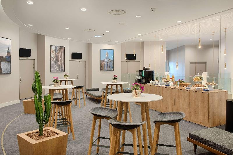 בית מלון כפרי NH Toulouse Airport