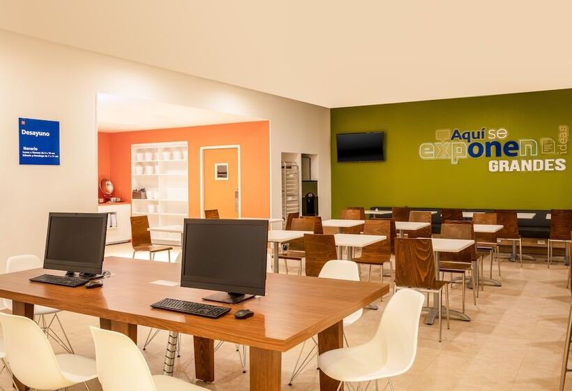 Отель One Ciudad De Mexico La Raza