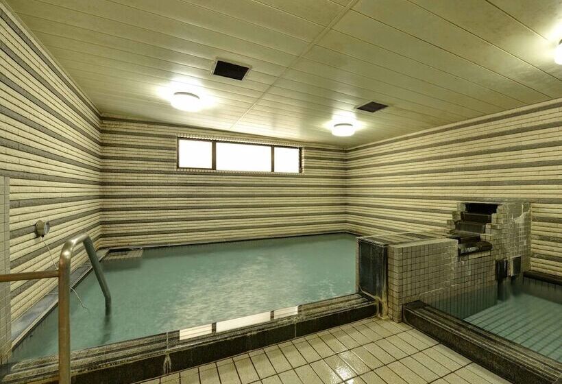 Отель Oze Iwakura Resort