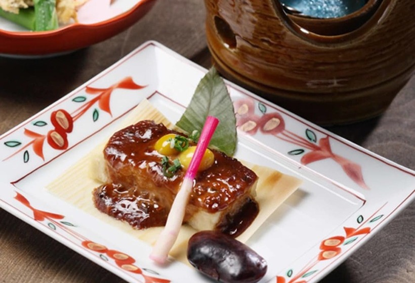 Отель Oze Iwakura Resort