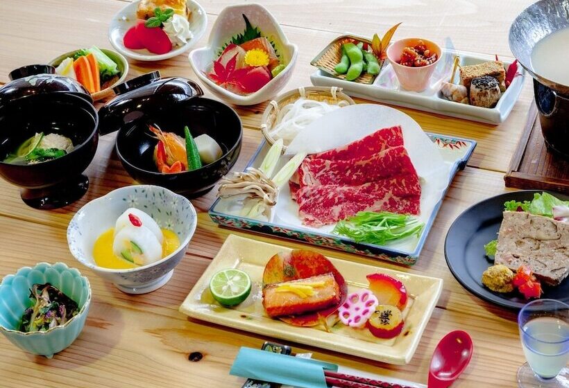 Отель Oze Iwakura Resort