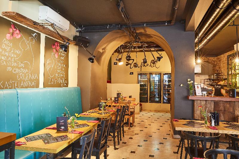 Plaza Marchi Old Town   Mag Quaint & Elegant Boutique Hotels