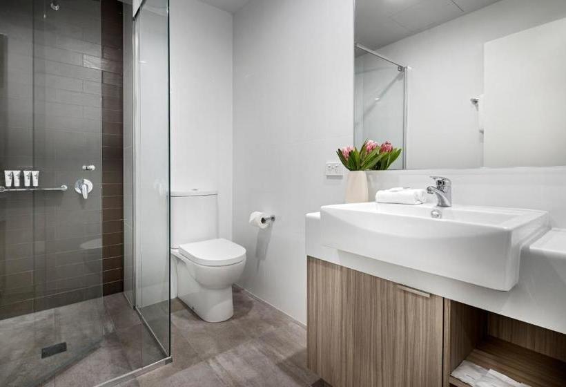 فندق Quest Midland