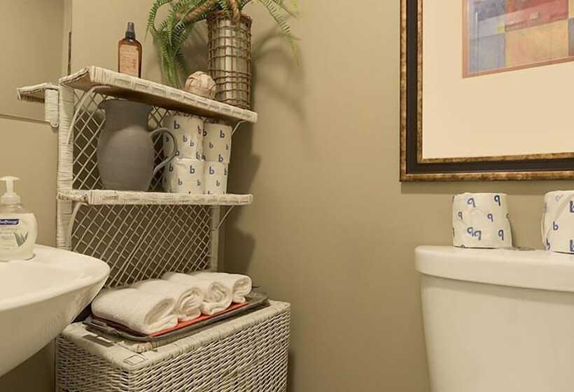 호텔 Rehoboth Guest House   Adults Only