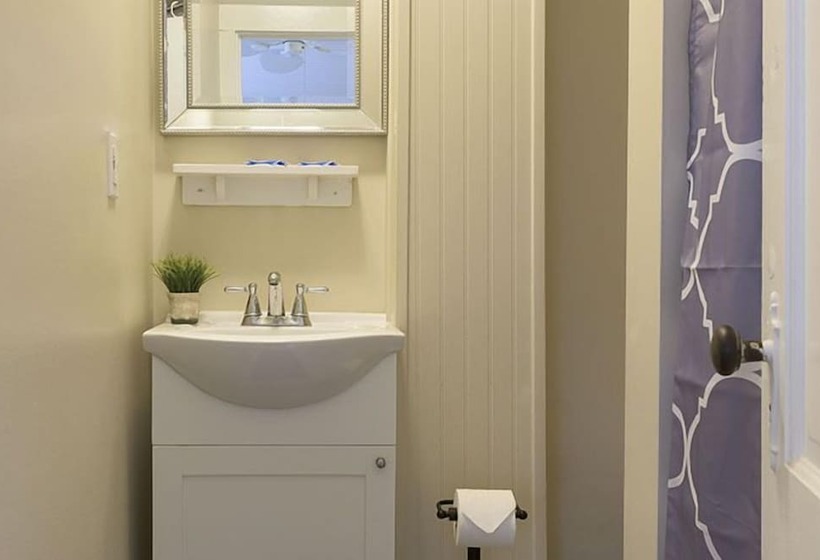 호텔 Rehoboth Guest House   Adults Only