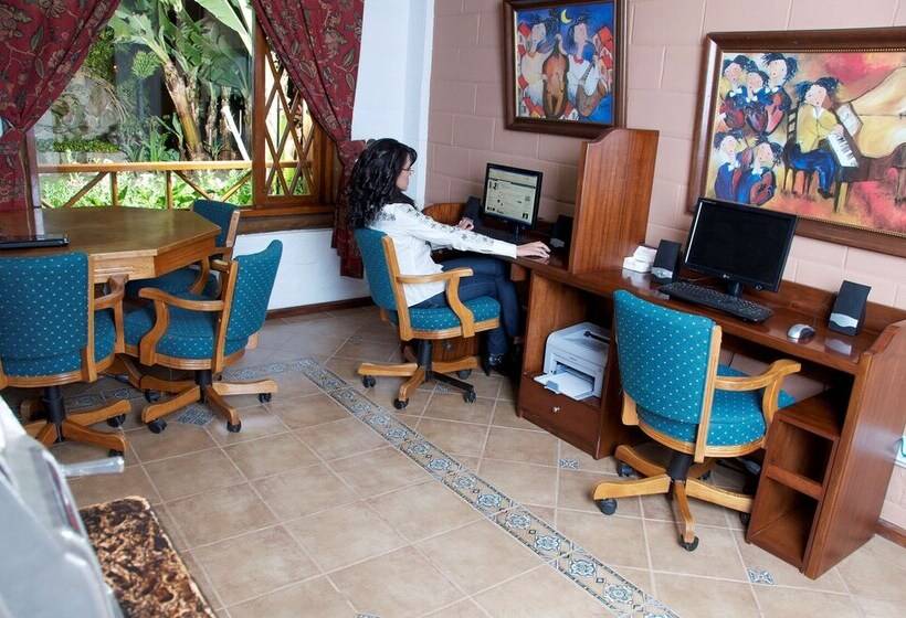 هتل Rincon De Puembo; Bw Signature Collection