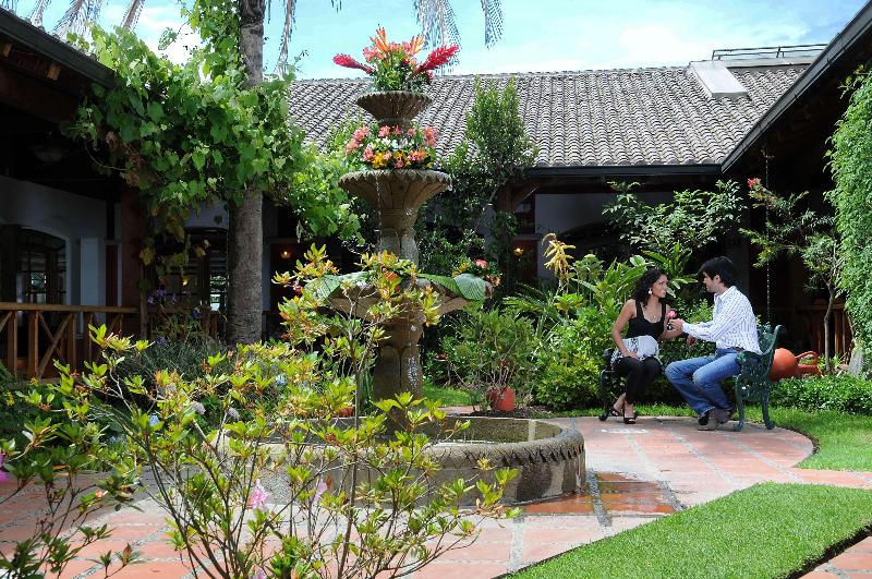 هتل Rincon De Puembo; Bw Signature Collection