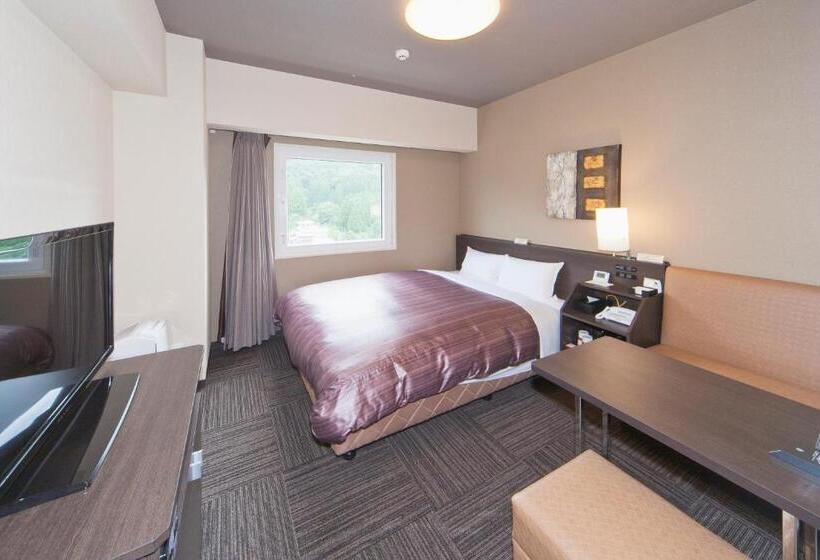 호텔 Route Inn Saiki Ekimae