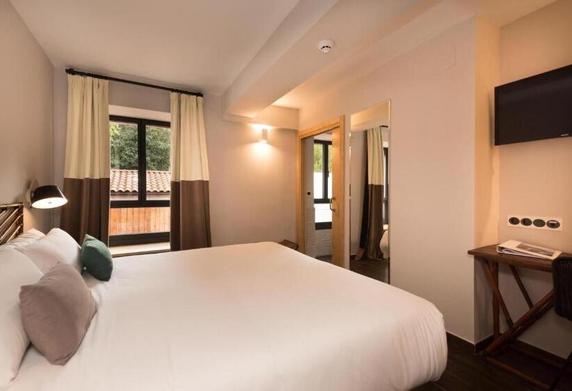 هتل Rural Sagarlore