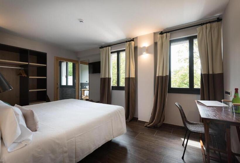 هتل Rural Sagarlore