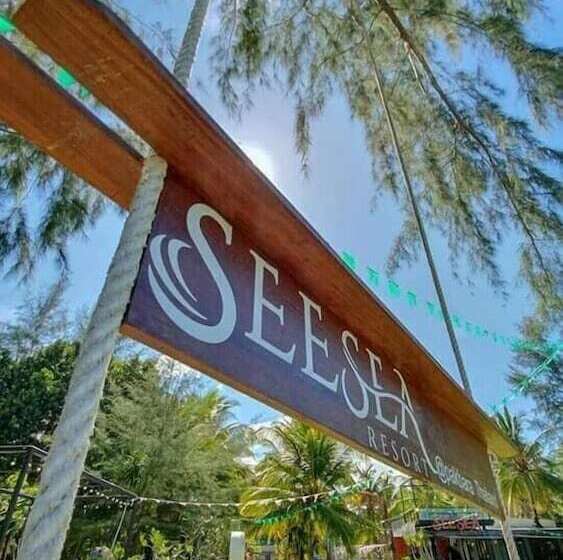 فندق Seesea Resort