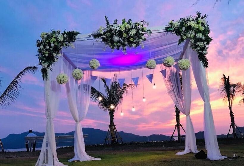 فندق Seesea Resort