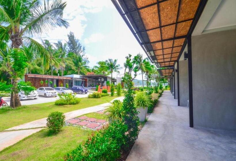 فندق Seesea Resort