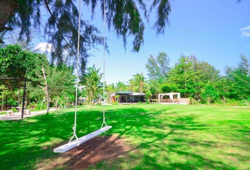 فندق Seesea Resort