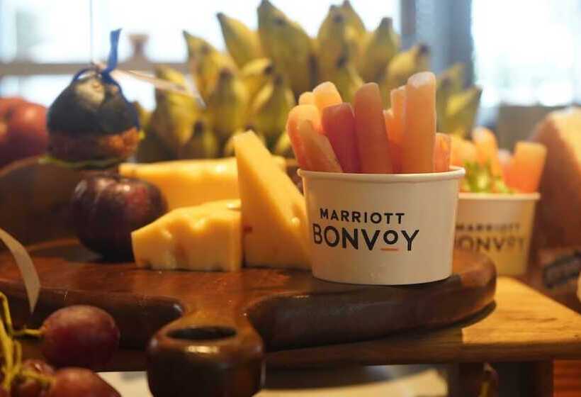 ホテル Sheraton Grand Chennai Resort & Spa