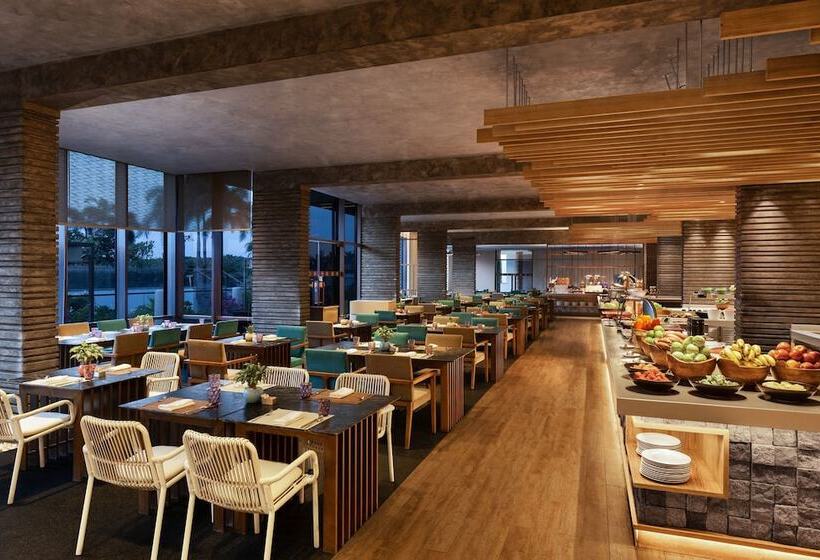 ホテル Sheraton Grand Chennai Resort & Spa