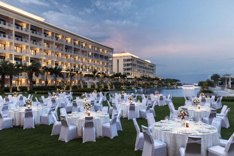 هتل Sheraton Grand Danang Resort & Convention Center