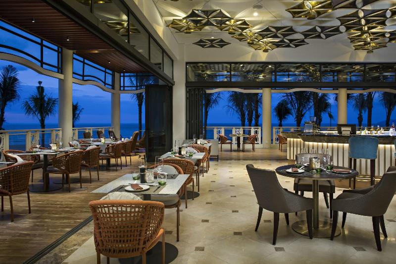 هتل Sheraton Grand Danang Resort & Convention Center