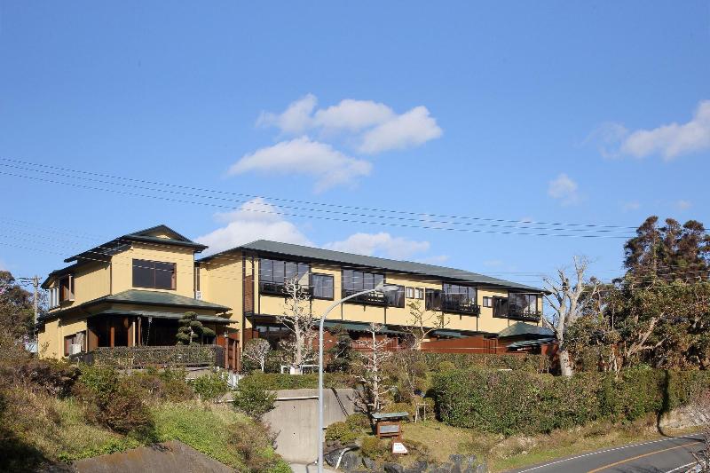 Отель Shunsai No Yado Seasonal Inn Ryokusuitei