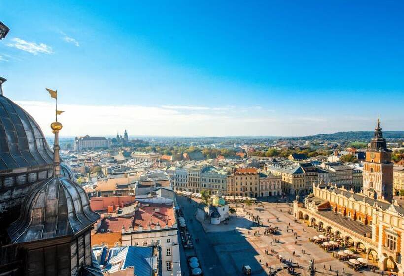 Отель Stradonia Serviced Apartments