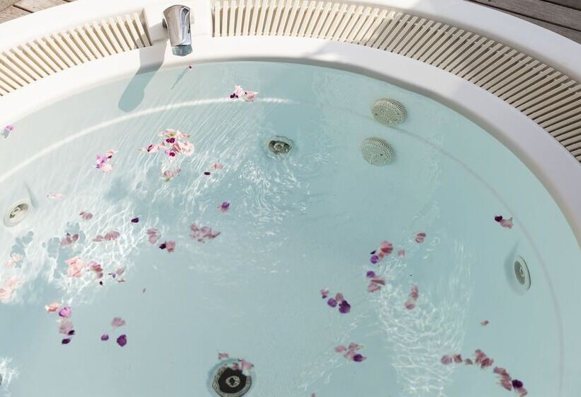 בית מלון כפרי Sunroute Tokushima