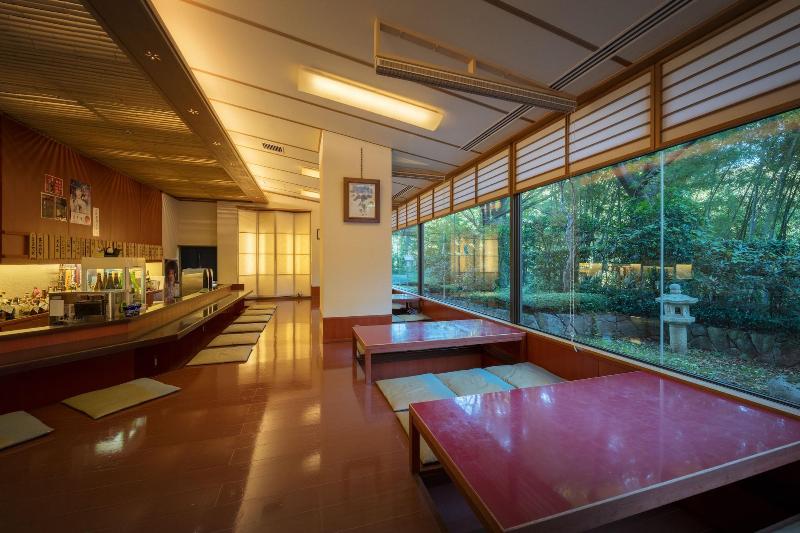 בית מלון כפרי Iizaka Onsen Surikamitei Ohtori