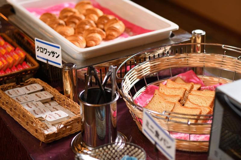 בית מלון כפרי Iizaka Onsen Surikamitei Ohtori