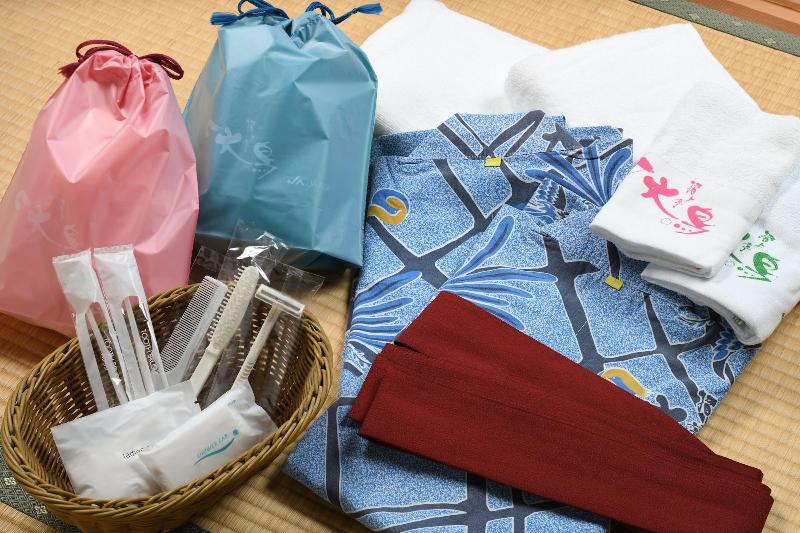 בית מלון כפרי Iizaka Onsen Surikamitei Ohtori