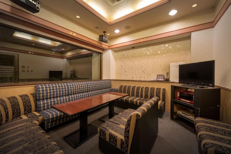 בית מלון כפרי Iizaka Onsen Surikamitei Ohtori